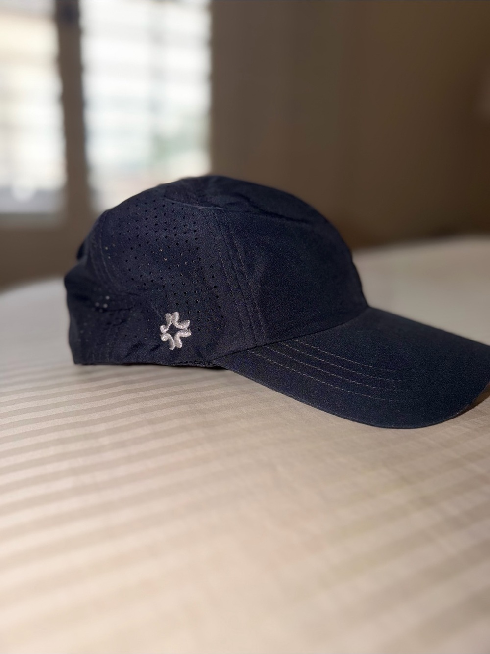 VIMHUE adjustable hat